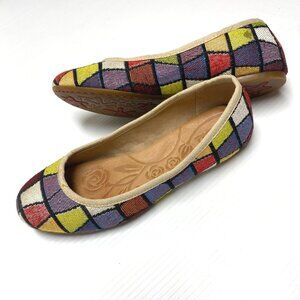 size 7 womens Born  Abbee mosaic multicolored ballet flats woven fabric colorful